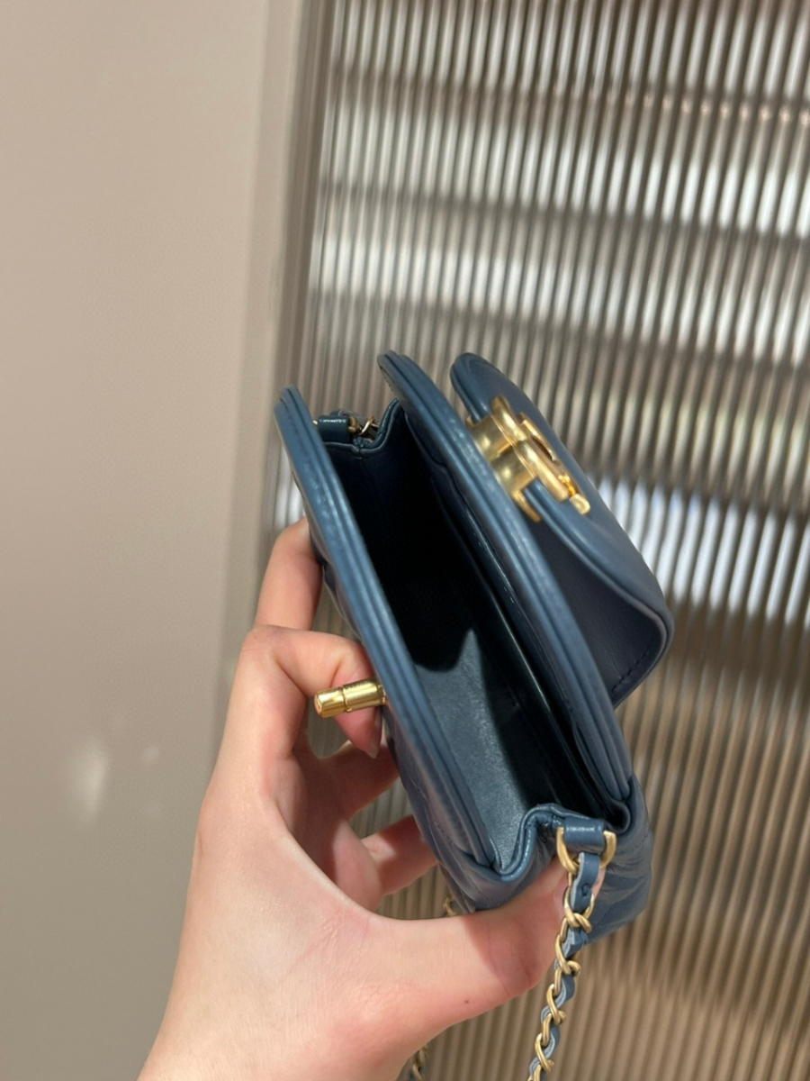 더미러THE Mirror_사진_20260308_4.jpg