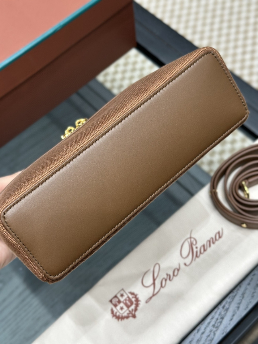 더미러THE Mirror_사진_20260315_7.jpg