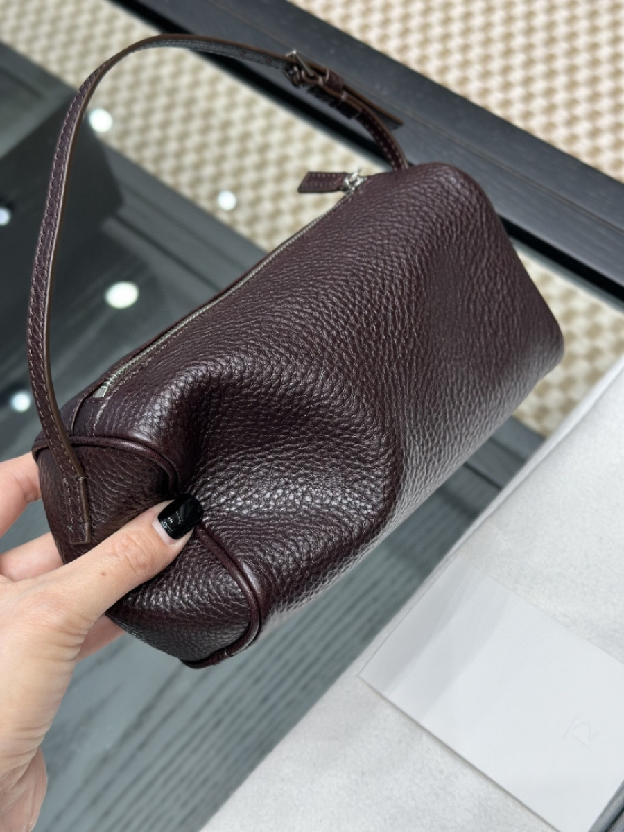 더미러THE Mirror_사진_20260315_4.jpg