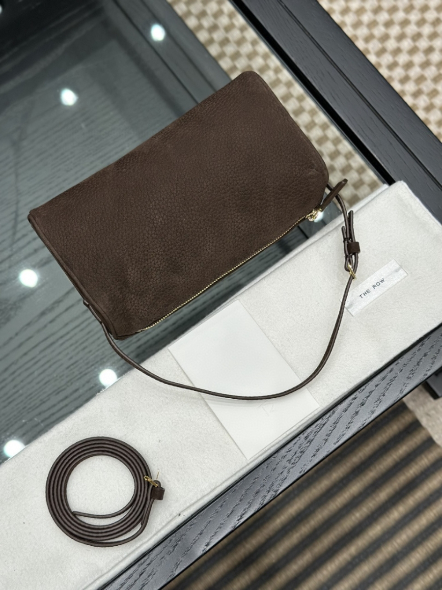 더미러THE Mirror_사진_20260315_2.jpg