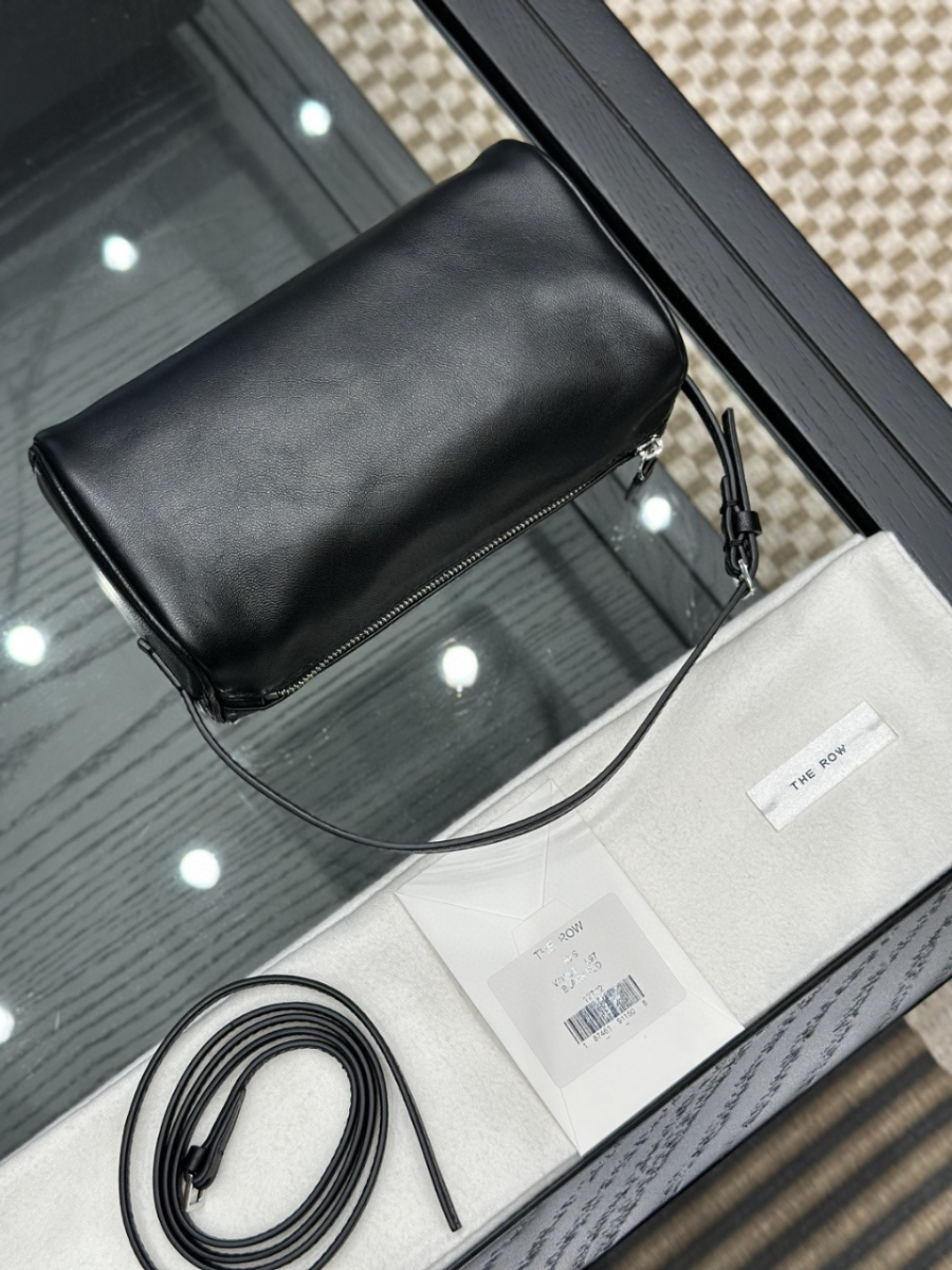 더미러THE Mirror_사진_20260315_3.jpg