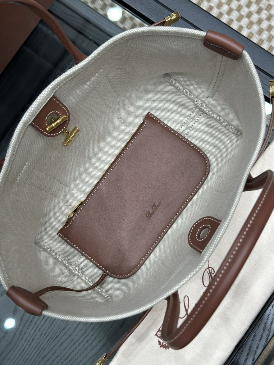 더미러THE Mirror_사진_20260315_4.jpg