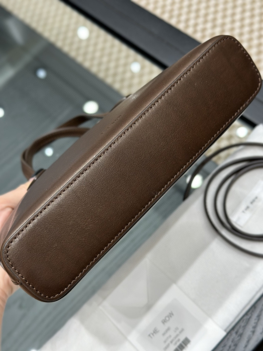 더미러THE Mirror_사진_20260315_6.jpg