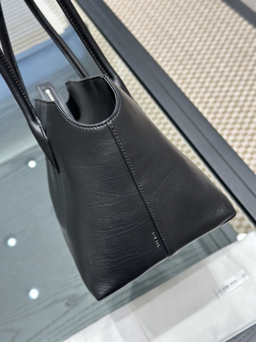 더미러THE Mirror_사진_20260315_2.jpg