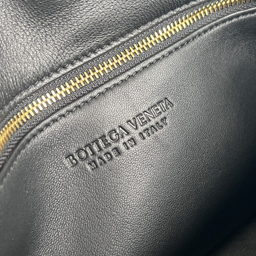 더미러THE Mirror_사진_20260316_10.jpg