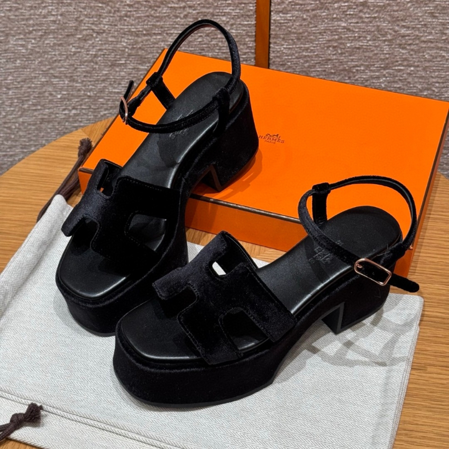 더미러THE Mirror_사진_20260519_2.jpg